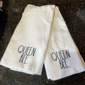Rae Dunn - QUEEN BEE - tea towels